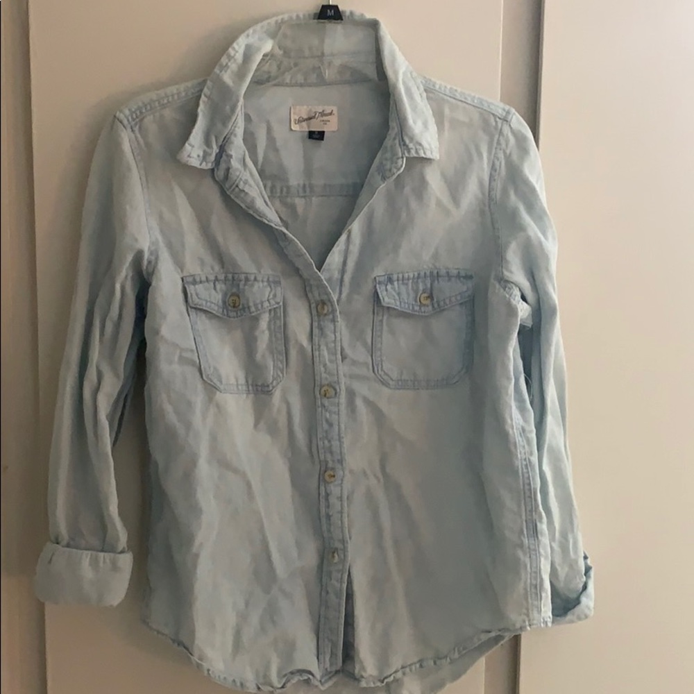 Light Jean Button Top